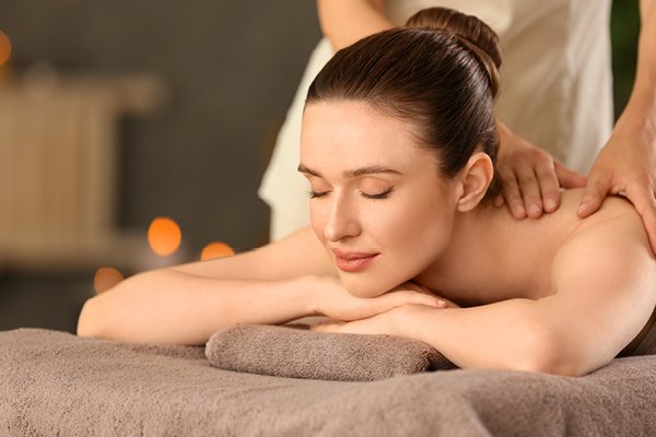 Relaxing-beauty-treatments-to-indulge-in-on-Women-Day-2021_5